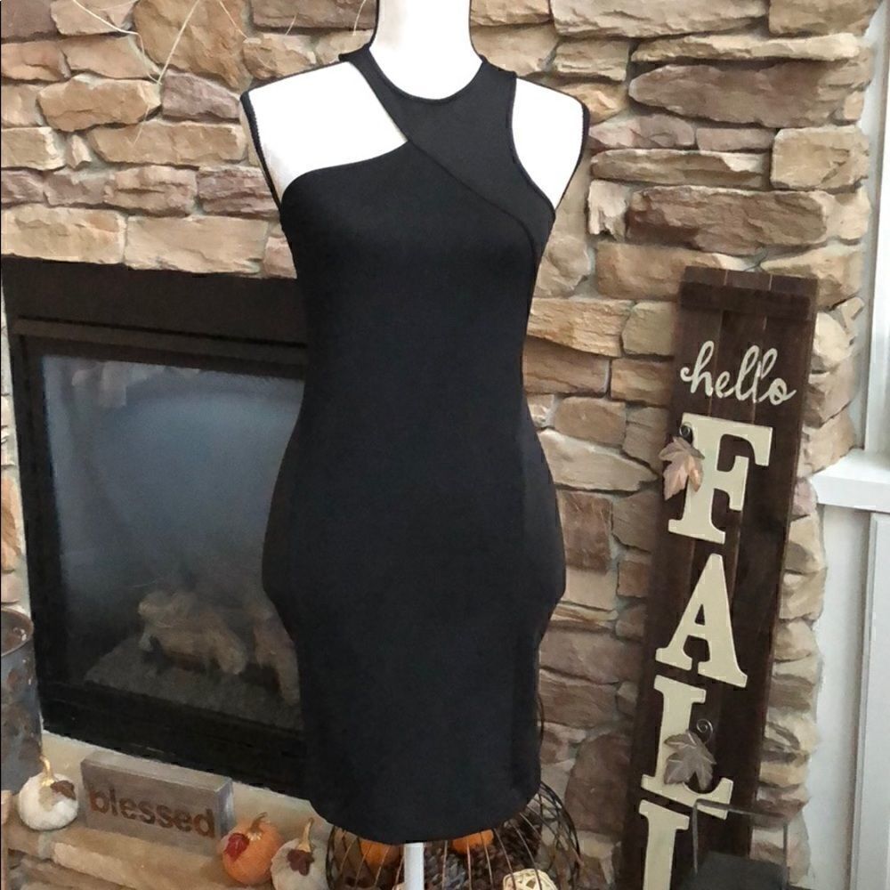 🎉Zara trafaluc Black zipper party dress size Medium